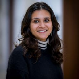 Pasfoto van Manuka Khan