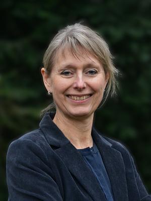 Pasfoto van Martine Uyterlinde Pasfoto van Martine Uyterlinde