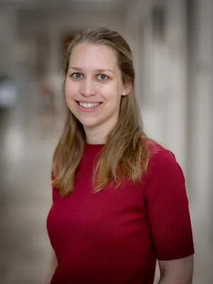 Pasfoto van Carine van der Boog