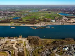 Blankenburgtrace met Botlekweg gezien naar Maassluis.