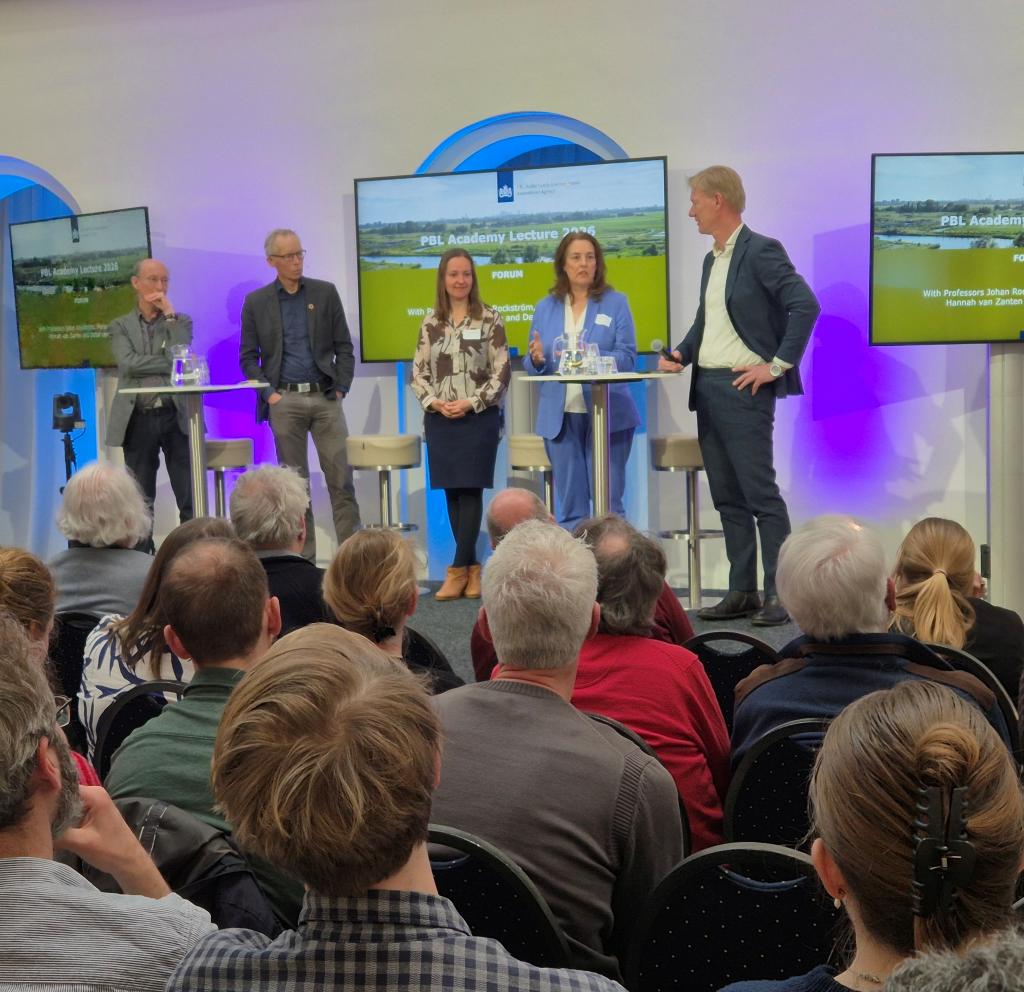 De paneldiscussie tijdens de academielezign 2026