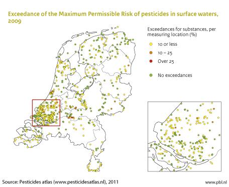 Figure: map of the Netherlands that shows that the ecological quality of surface waters is insufficient (PBL)