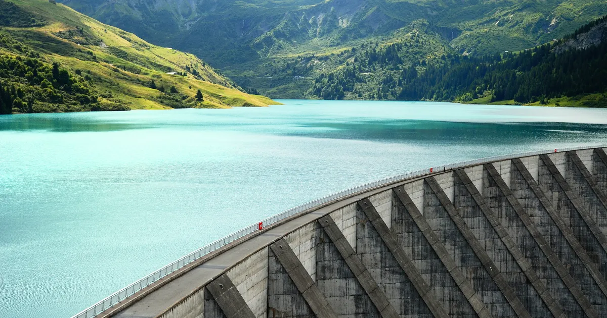 Future pathways to restore the ecological quality of global freshwater ...